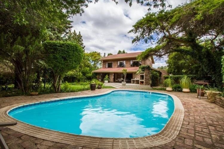10 Steyn Lägenhet Oudtshoorn Exteriör bild